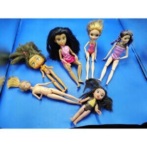 dolls, lot of 6 dolls, Barbie type dolls 6 assorted dolls (TY013)